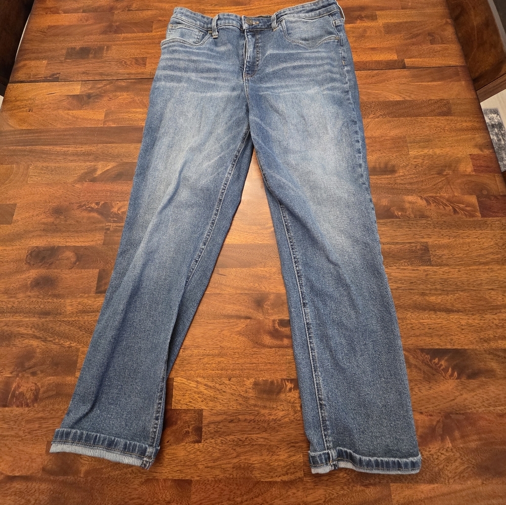Kut from the Kloth Classic Denim Straight Leg Stretch High Rise Jeans 14